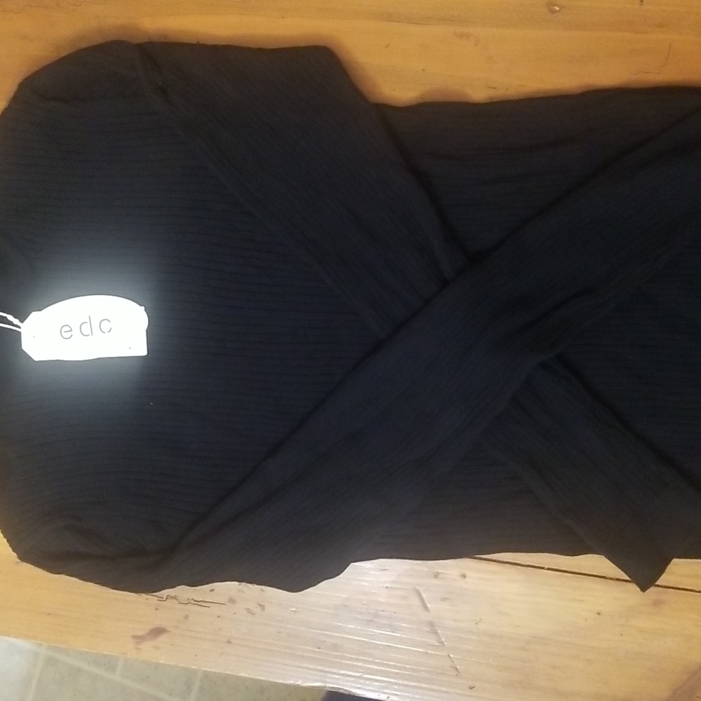 Black edc women's turtle neck